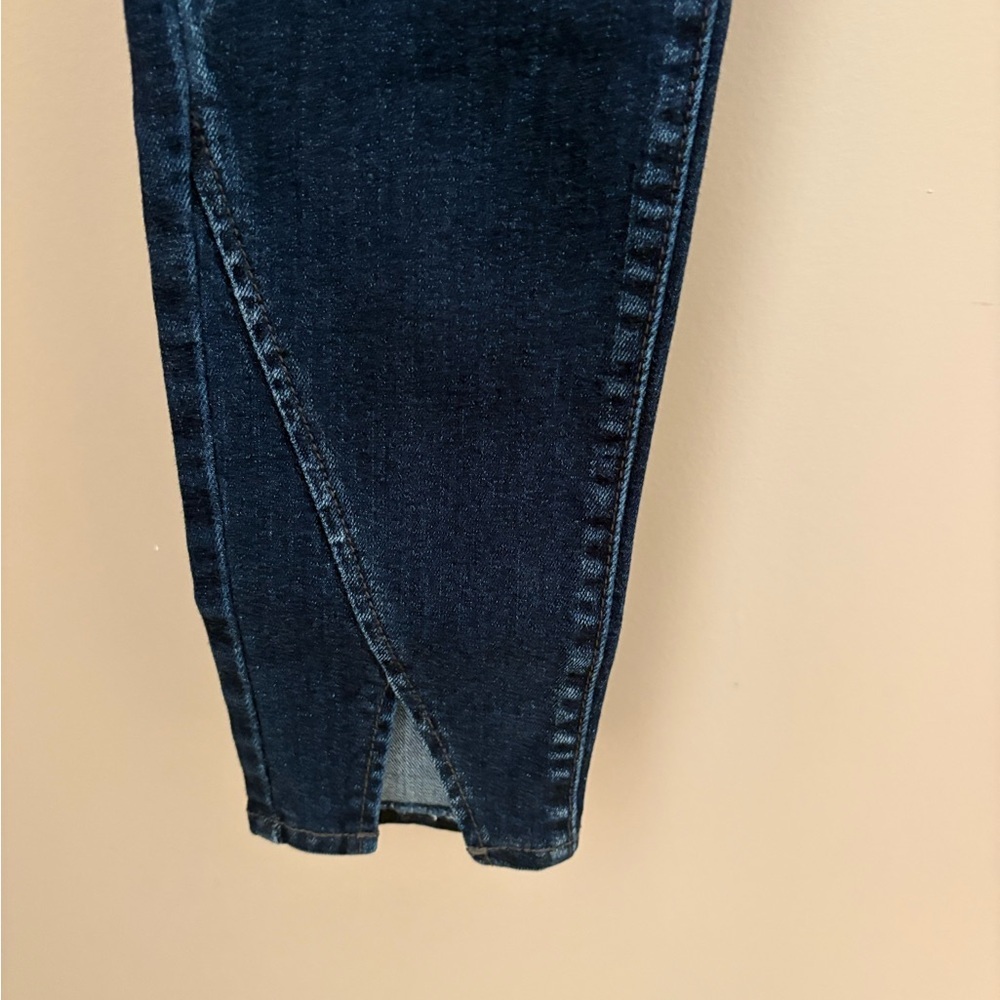 KanCan dark wash jeans size 7/27 with ankle detail high rise - Picture 4 of 5
